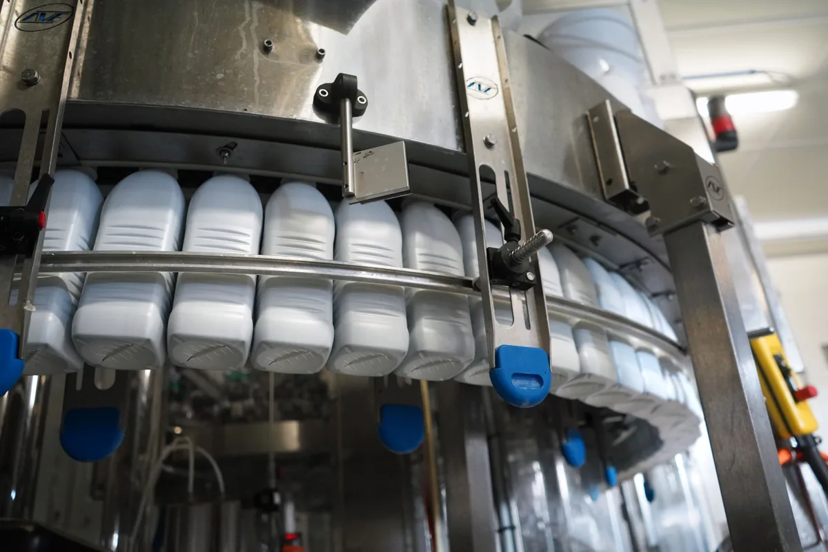 Thomas Neff aus Wald produziert Haferdrink und tüftelt an veganen Ersatzprodukten.